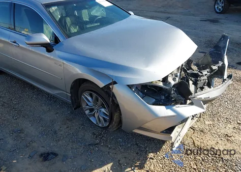 2020 Toyota Avalon Xle z USA, uszkodzony, nr VIN 4T1A21FB3LU015033